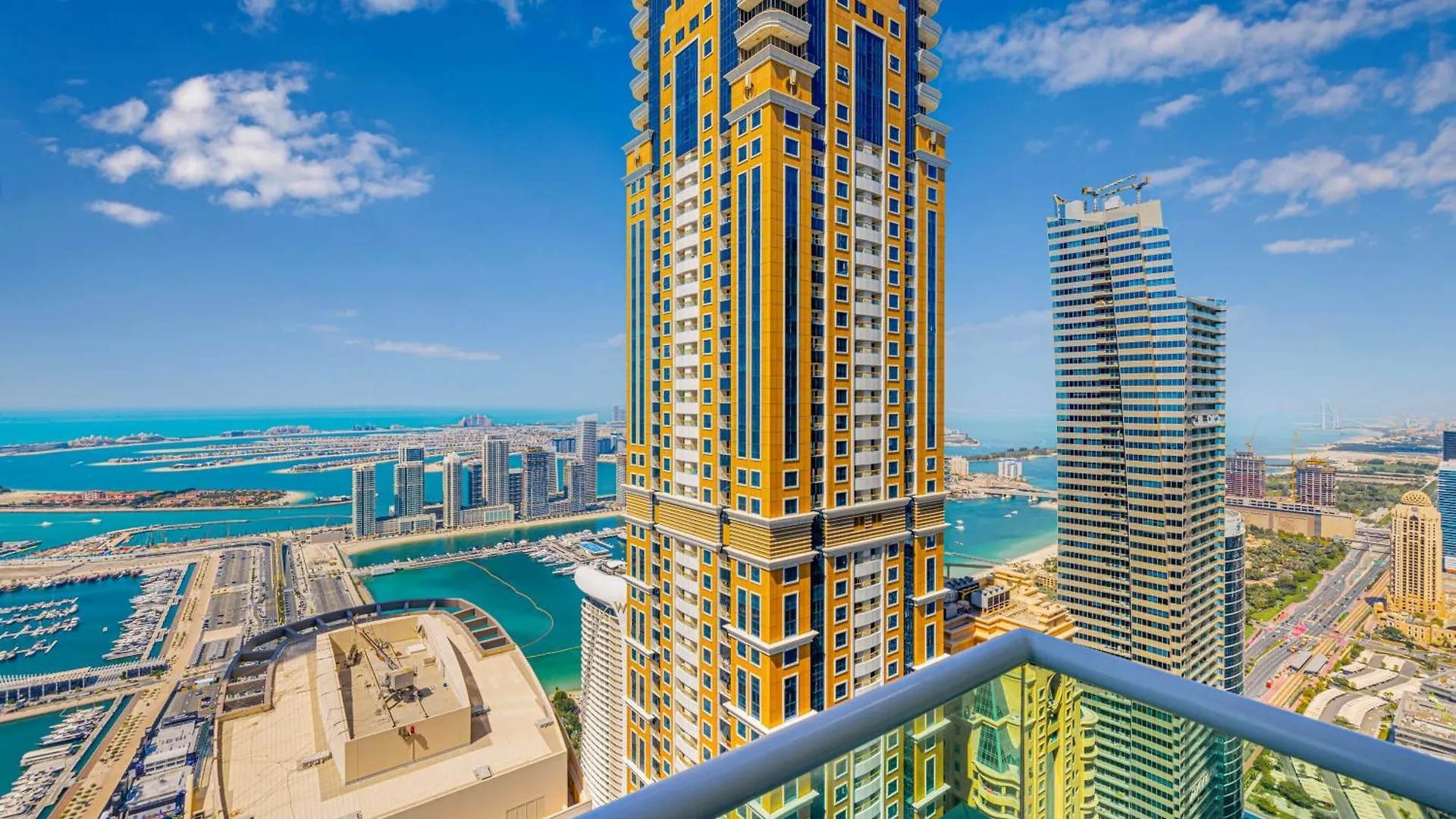 Daniels Serene 3Br With Palm View At Marina Pinnacle Dubai United Arab Emirates
