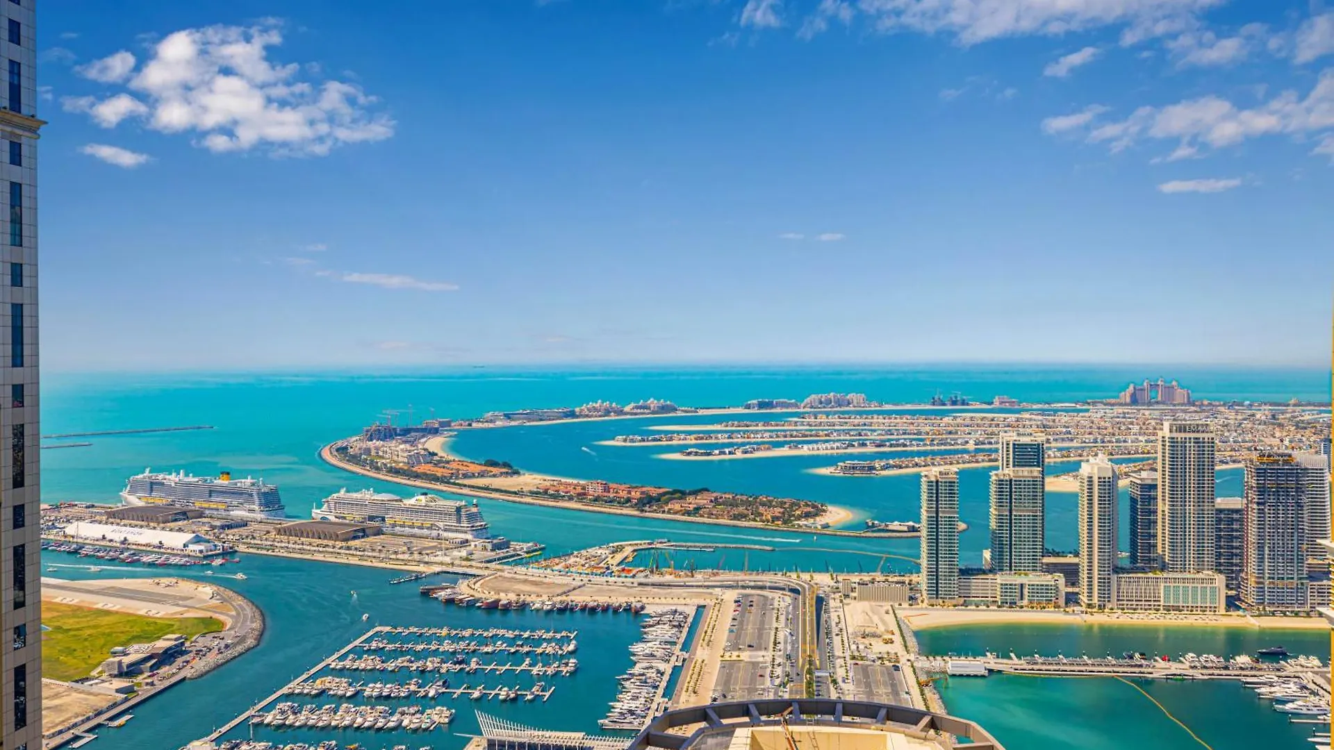 Daniels Serene 3Br With Palm View At Marina Pinnacle Dubai